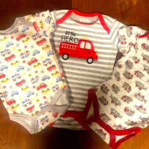 3 baby boys onesies from baby gear